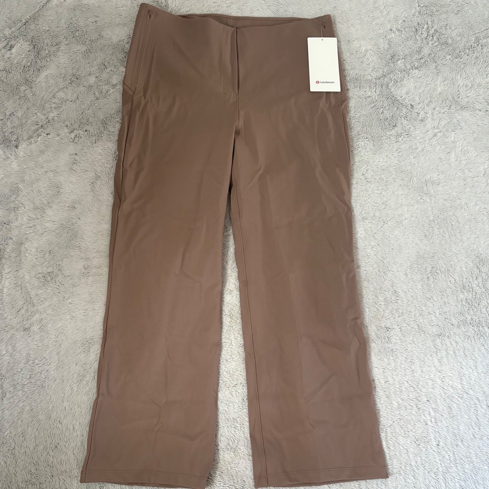 NWT‎ Lululemon Smooth Pull On High Rise Crop Pant Tan 14 Taupe Trouser Work